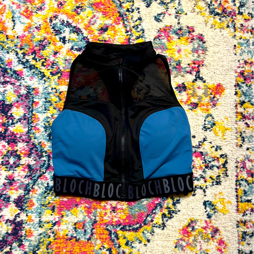 Gorgeous BLOCH zip front blue and black sports bra ~ size P ~ NWOT